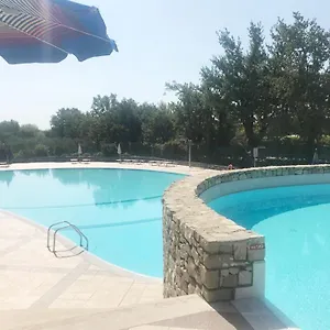  Appartamento The Flowers - With Private Garden In With Pool Italia